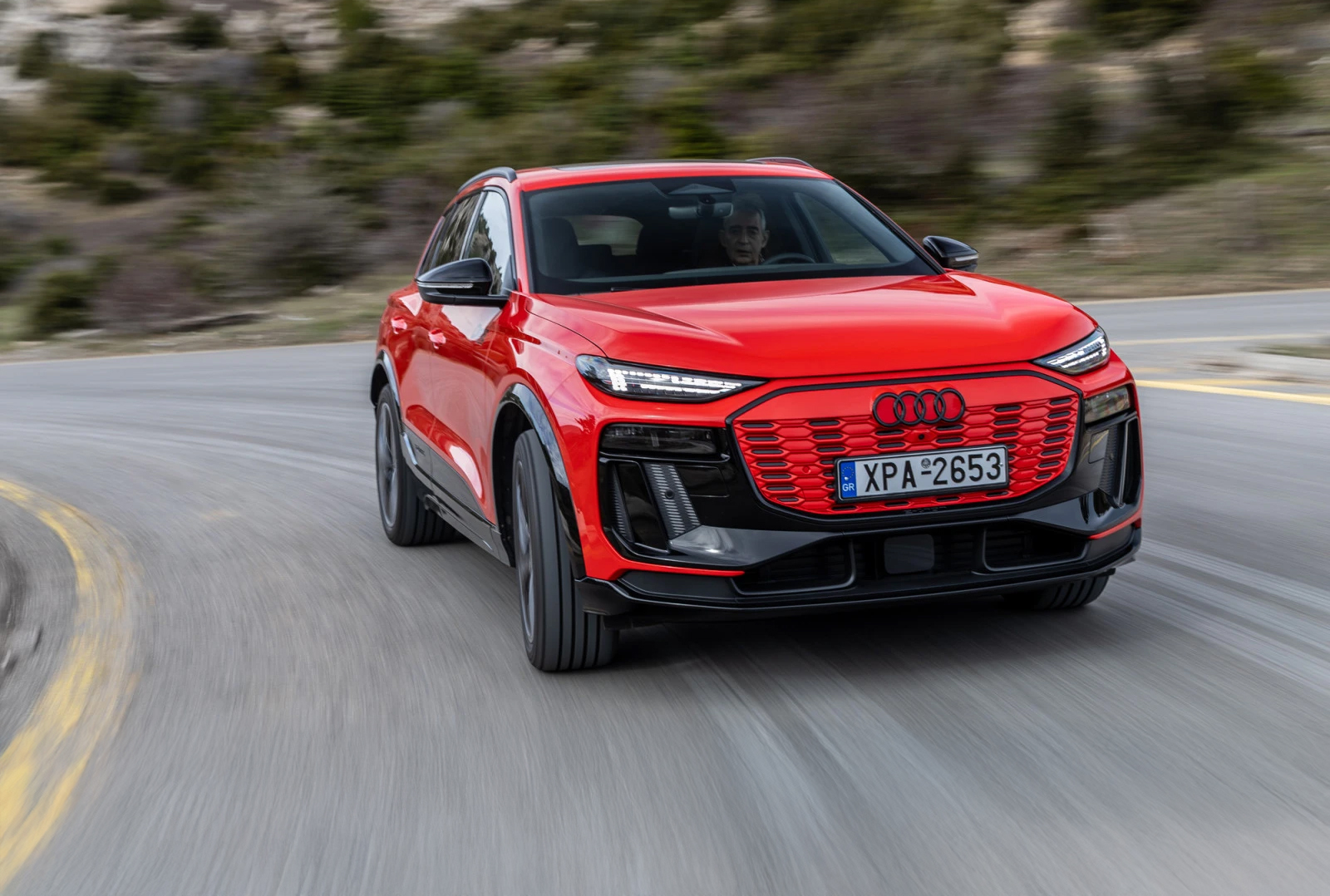 Δοκιμάζουμε το νέο Audi Q6 e-tron