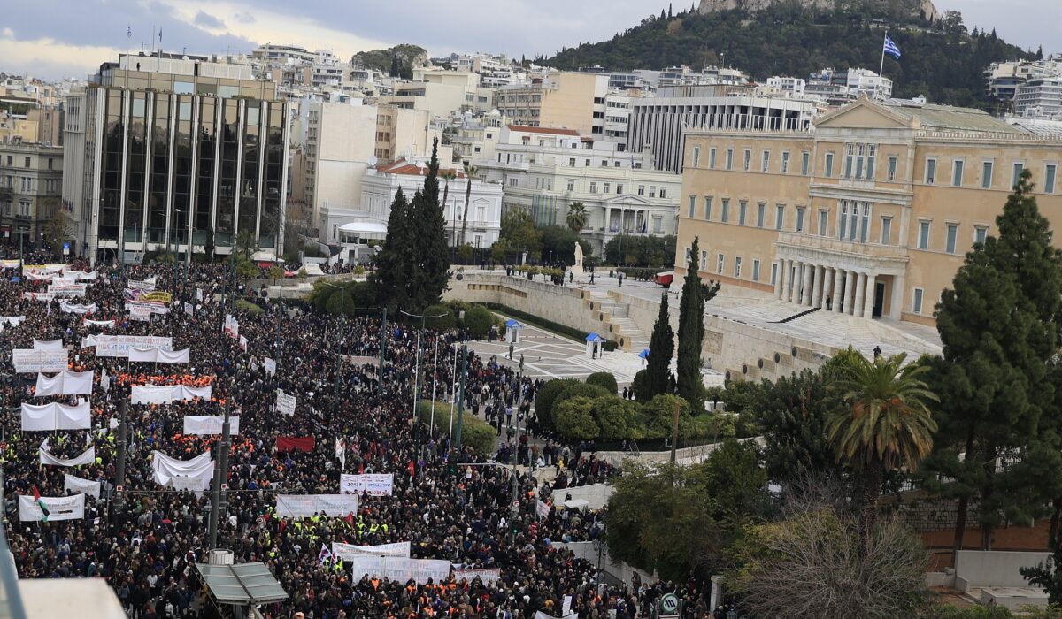 «Είναι η πρώτη φορά που παίρνουμε πίσω το κλεμμένο μας οξυγόνο»: Συγκλονίζει ομιλία στη συγκέντρωση στο Σύνταγμα
