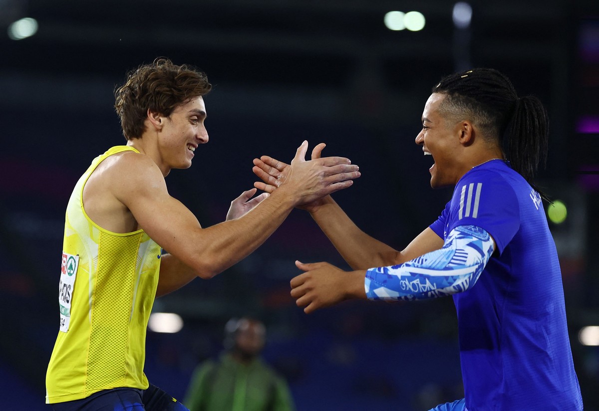 Η στιγμή που Ε.Καραλής και Α.Ντουπλάντις πανηγύρισαν τα ρεκόρ τους (βίντεο)