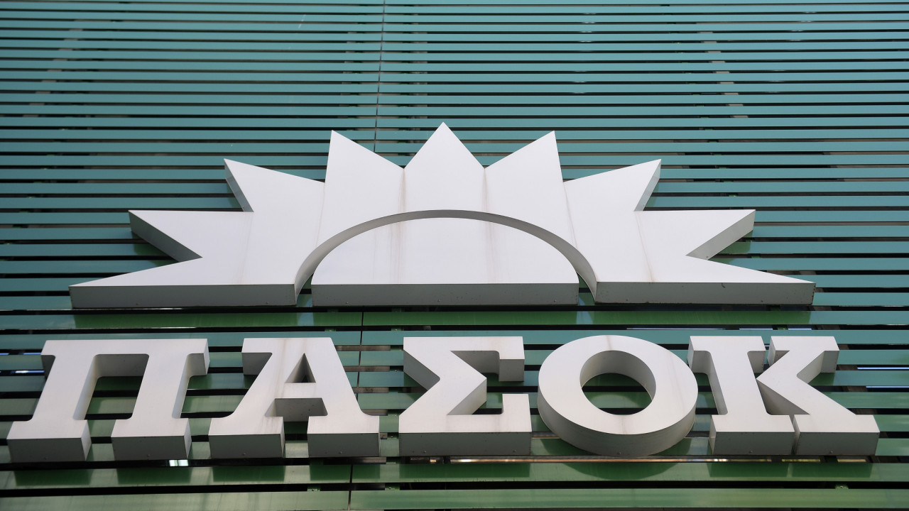 «Βολές» ΠΑΣΟΚ κατά Κ.Μητσοτάκη: «Προσπαθεί να αποποιηθεί των ευθυνών του»