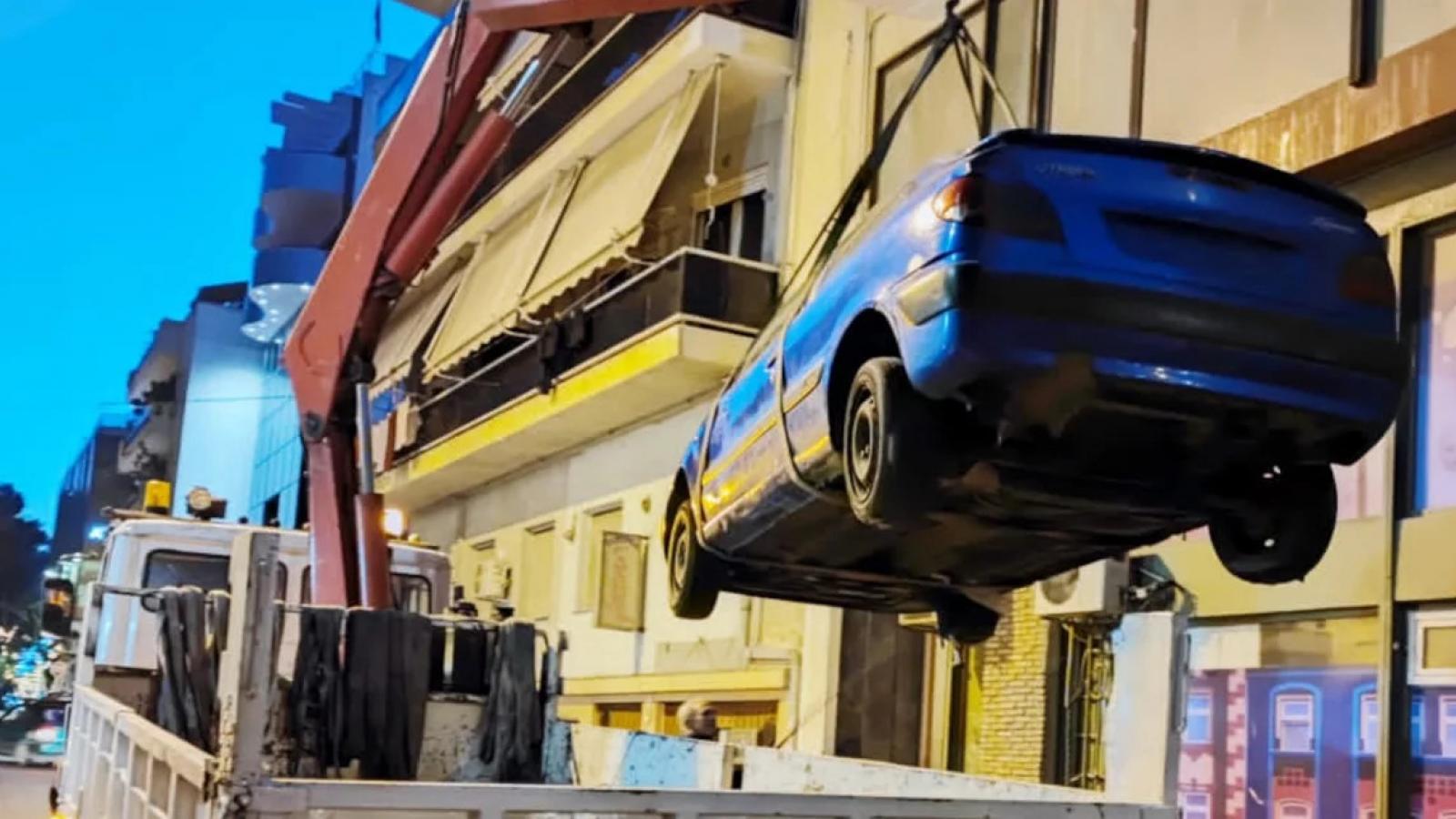 Αθήνα: Συνελήφθη οδηγός γερανού μεθυσμένος εν ώρα καθήκοντος!