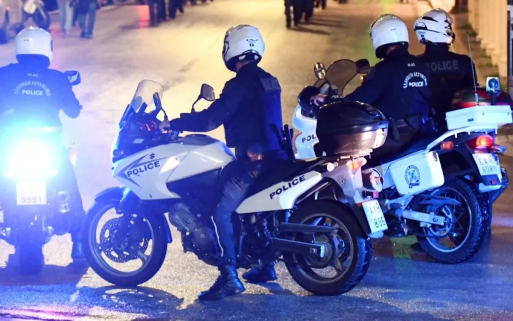 Μπαράζ συλλήψεων στην Πάτρα μετά το καρναβάλι: Χειροπέδες σε 93 άτομα – «Ξετρύπωσε» κάθε είδους ναρκωτικό η αστυνομία