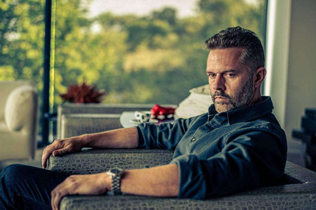 Τάχθηκε υπέρ του Άρη Σερβετάλη ο Χρήστος Λούλης: «Ο ηθοποιός δικαιούται να εκφράζεται για μεγάλα κοινωνικά θέματα»