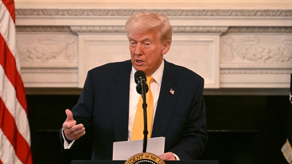 Με απόφαση Ν.Τραμπ αναστέλλονται οι χρηματοδοτήσεις σε κολλέγια και σχολεία που «φιλοξενούν» παράνομες διαδηλώσεις