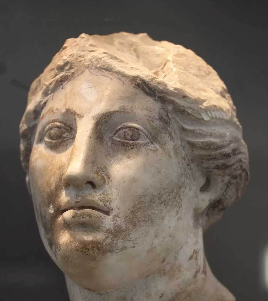 Νέα μελέτη αποκαλύπτει τη χρήση αρωματικών ουσιών στα αρχαία ελληνικά και ρωμαϊκά αγάλματα