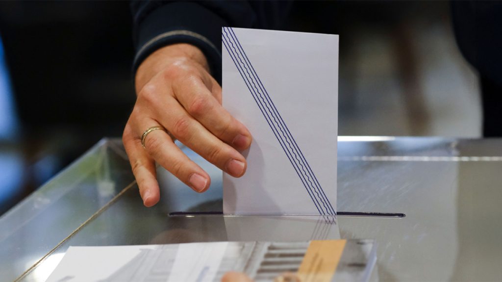 Δημοσκόπηση μετά τις παλλαϊκές συγκεντρώσεις για τα Τέμπη: Στο 23% η ΝΔ – Το 52% ζητούν εκλογές