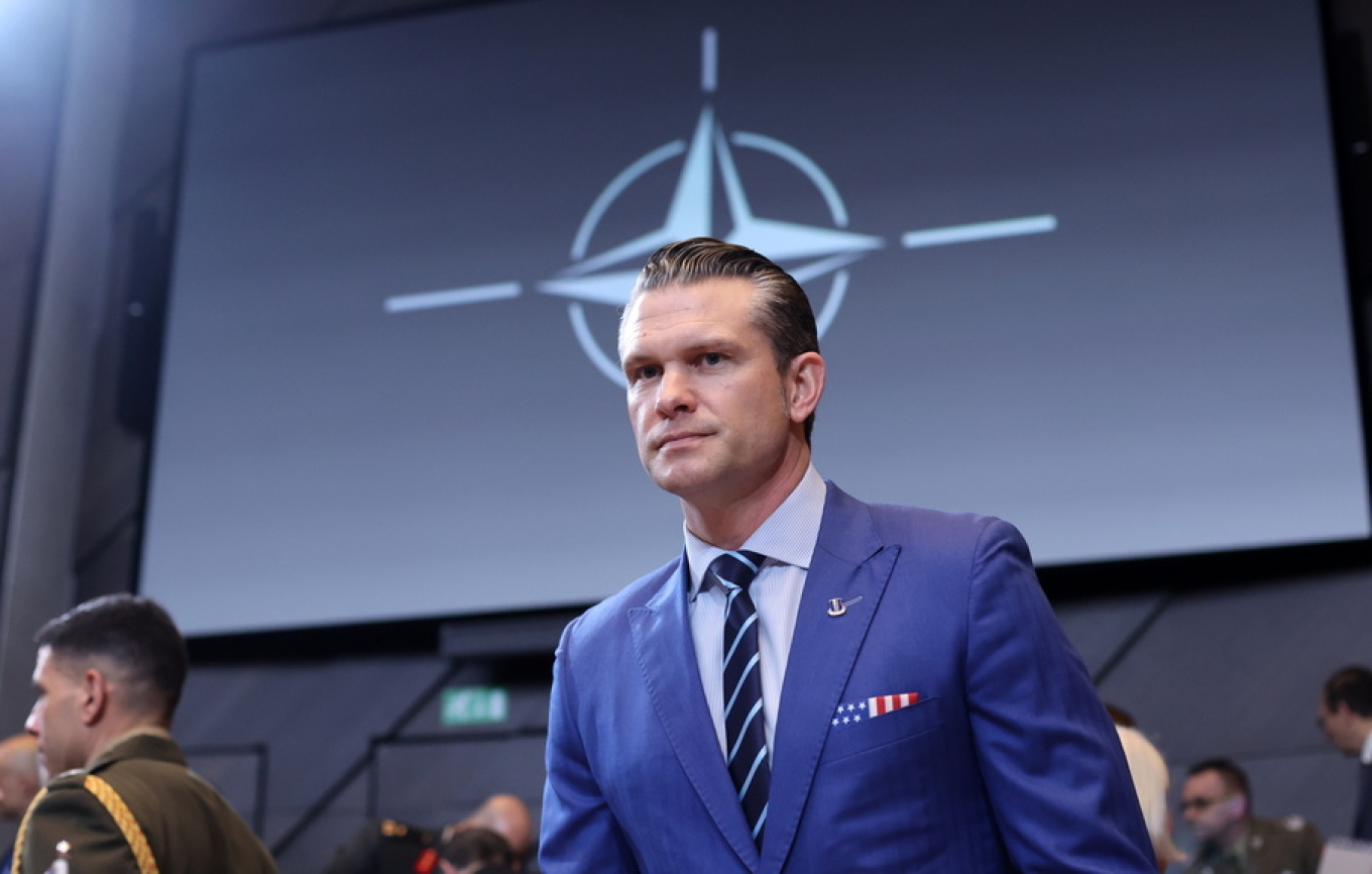 Ο Π.Χέγκσεθ απέρριψε κατηγορίες περί φιλορωσικής στάσης στο Ουκρανικό: «Τα ΜΜΕ θέλουν αφήγημα, ο πρόεδρος ειρήνη»