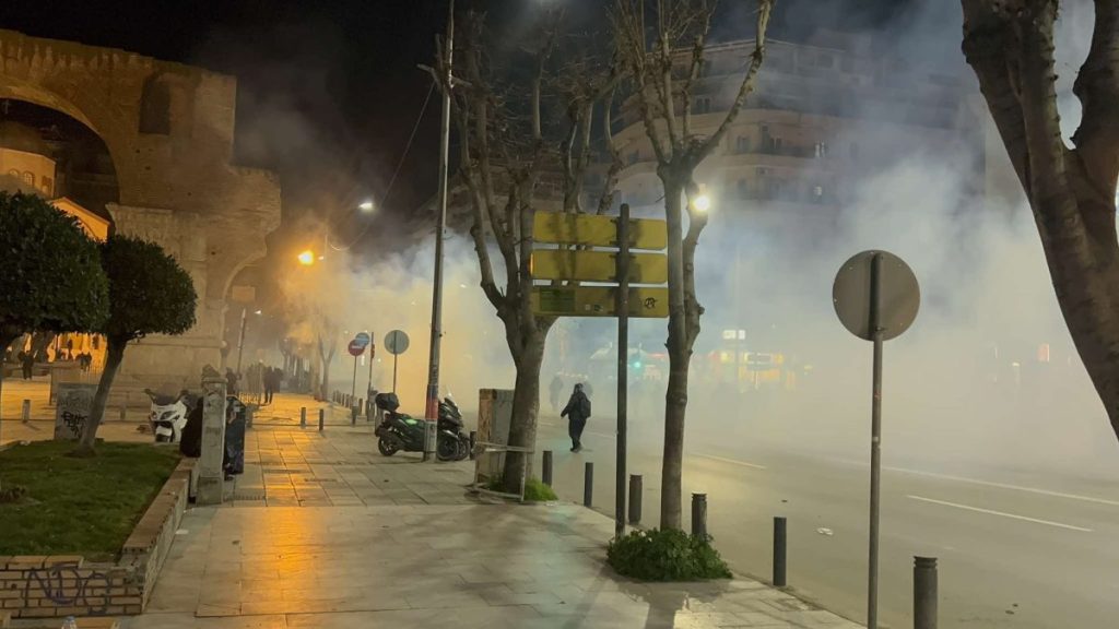 Επεισόδια στη Θεσσαλονίκη: Ελεύθεροι αφέθηκαν οι 59 προσαχθέντες