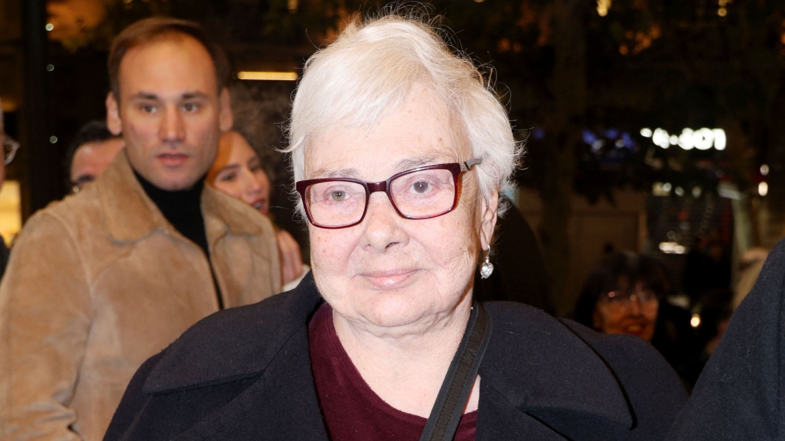 Ξ.Καλογεροπούλου: «Δεν βλέπω καλά και δεν μπορώ να διαβάσω βιβλία – Έλεγα δεν θέλω να ζήσω έτσι»