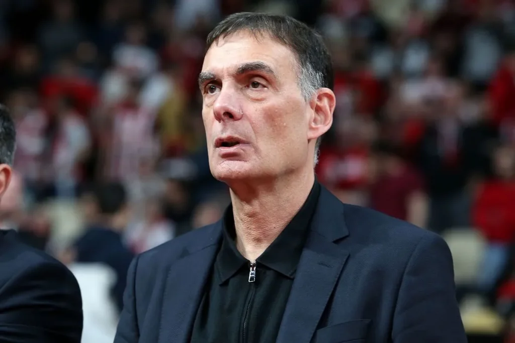 Γ.Μπαρτζώκας: Έγινε ο προπονητής με τις περισσότερες νίκες στην ιστορία του Ολυμπιακού στην Α’ Εθνική