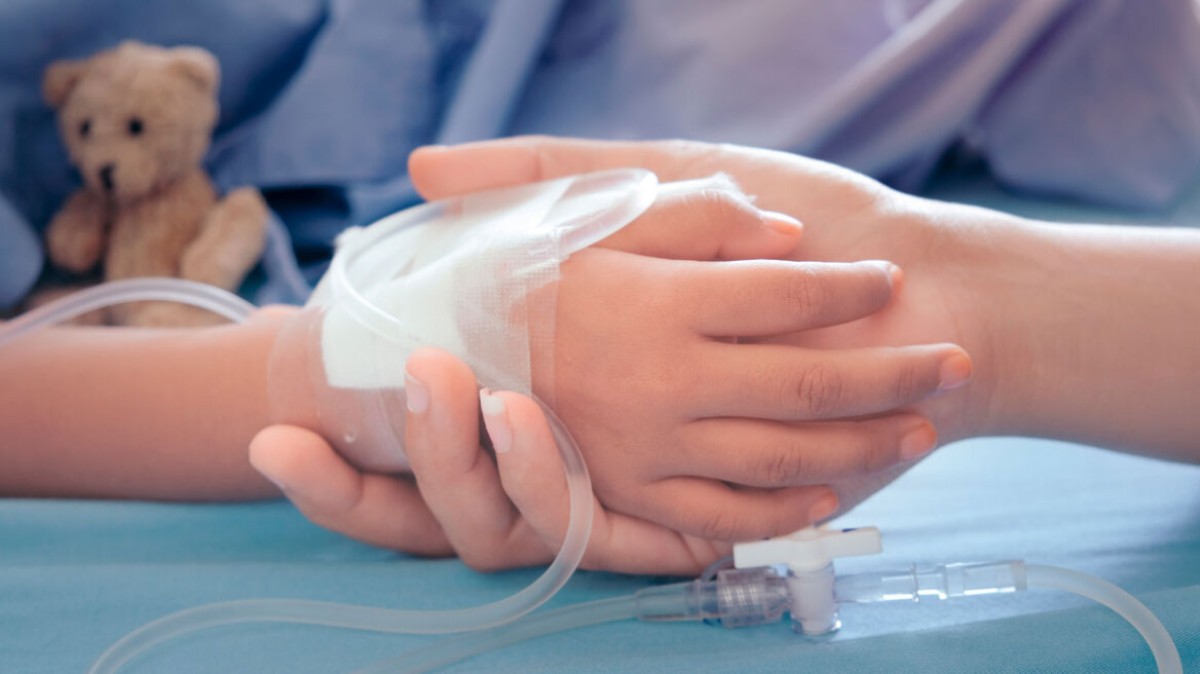 Η ανακοίνωση του νοσοκομείου για τον 3χρονο που παρασύρθηκε στη Λάρισα: «Νοσηλεύεται διασωληνωμένος»