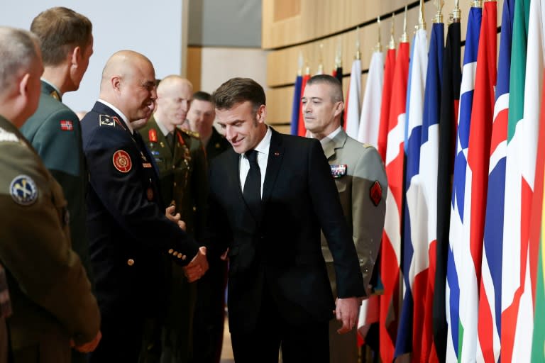 Ο «στρατηγός» Μακρόν υποδέχθηκε στο Παρίσι    Α/ΓΕΕΘΑ από 34 χώρες πλην των ΗΠΑ