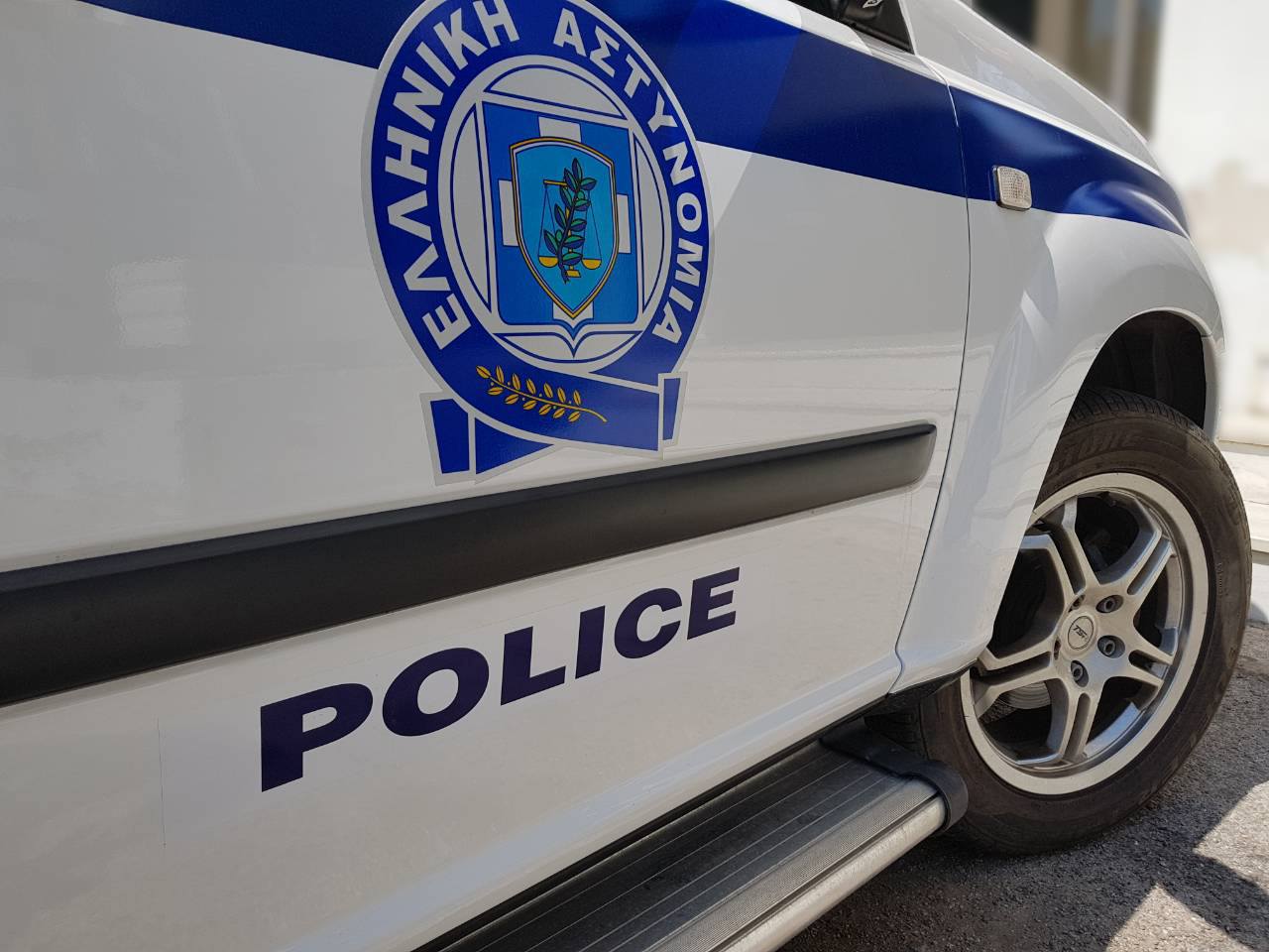 Ρόδος: Τέσσερις συλλήψεις νεαρών για οπαδική βία – Επιτέθηκαν σε δύο άτομα