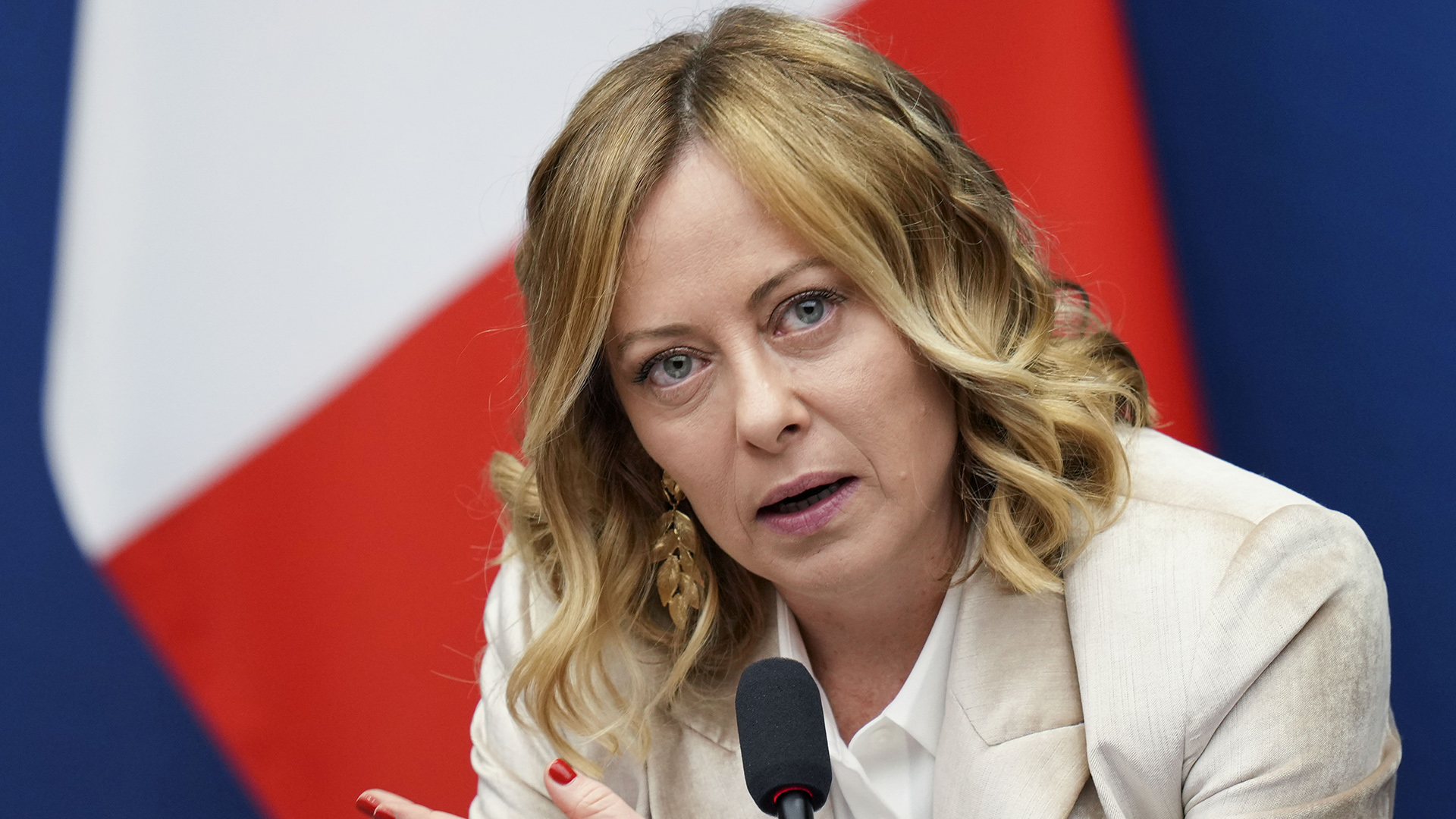 Τ.Μελόνι: «Δεν προβλέπεται αποστολή ιταλικών δυνάμεων στην Ουκρανία»