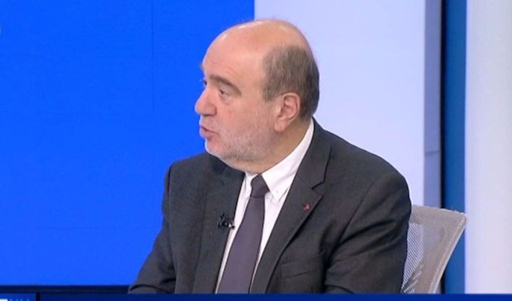 Άγρια κόντρα Τ.Αλεξιάδη – Β.Οικονόμου στον «αέρα» εκπομπής: «Αφιερωμένο στη ΝΔ το τραγούδι “η καρέκλα είναι πρέζα”»