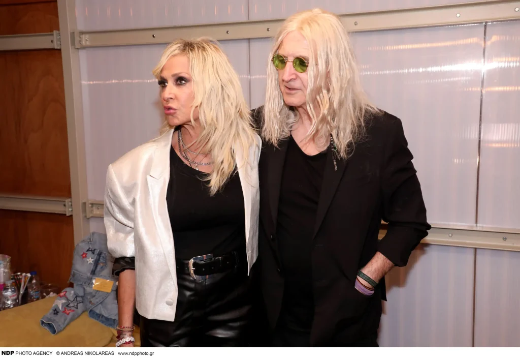 Αποκάλυψη Ν.Καρβέλα για το τραγούδι που έκανε την Α.Βίσση να λυγίσει – «Ήταν στην τουαλέτα και έκλαιγε»