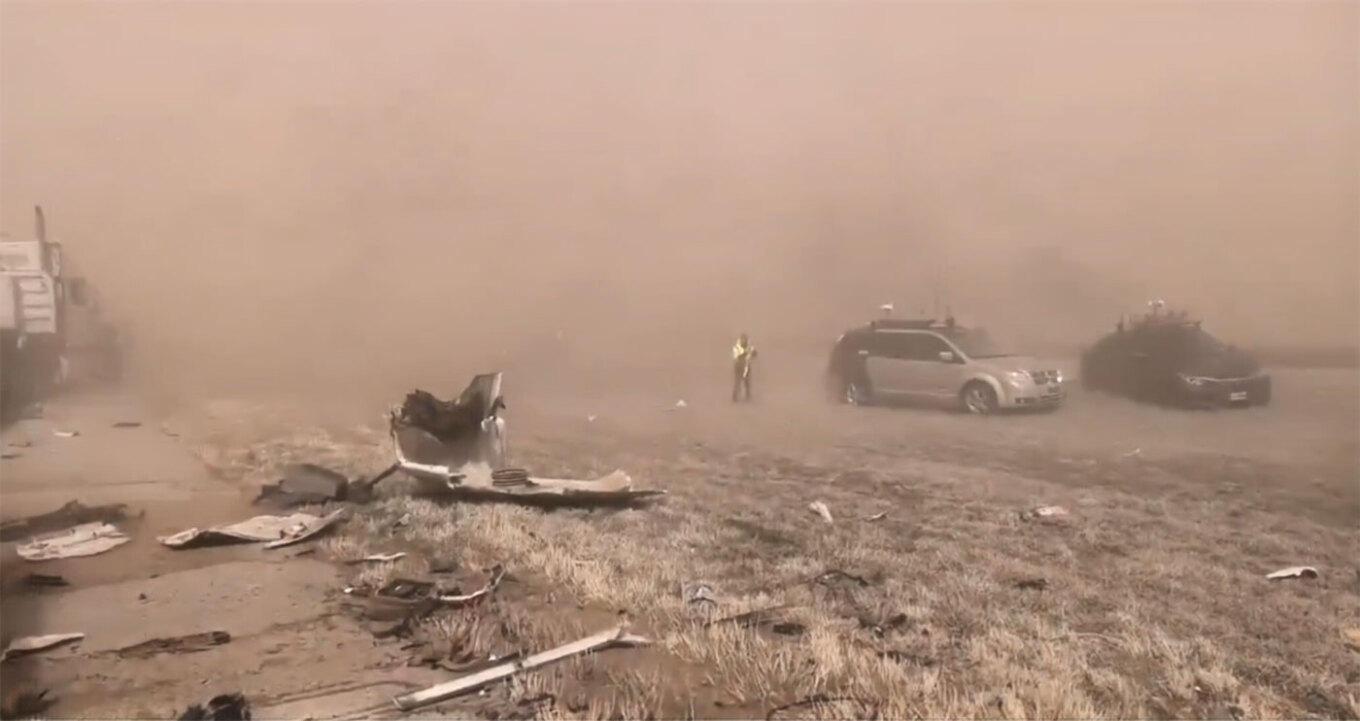 ΗΠΑ: 9 εκατομμύρια άνθρωποι στο έλεος των ακραίων ανεμοστρόβιλων – Δεκάδες οι νεκροί