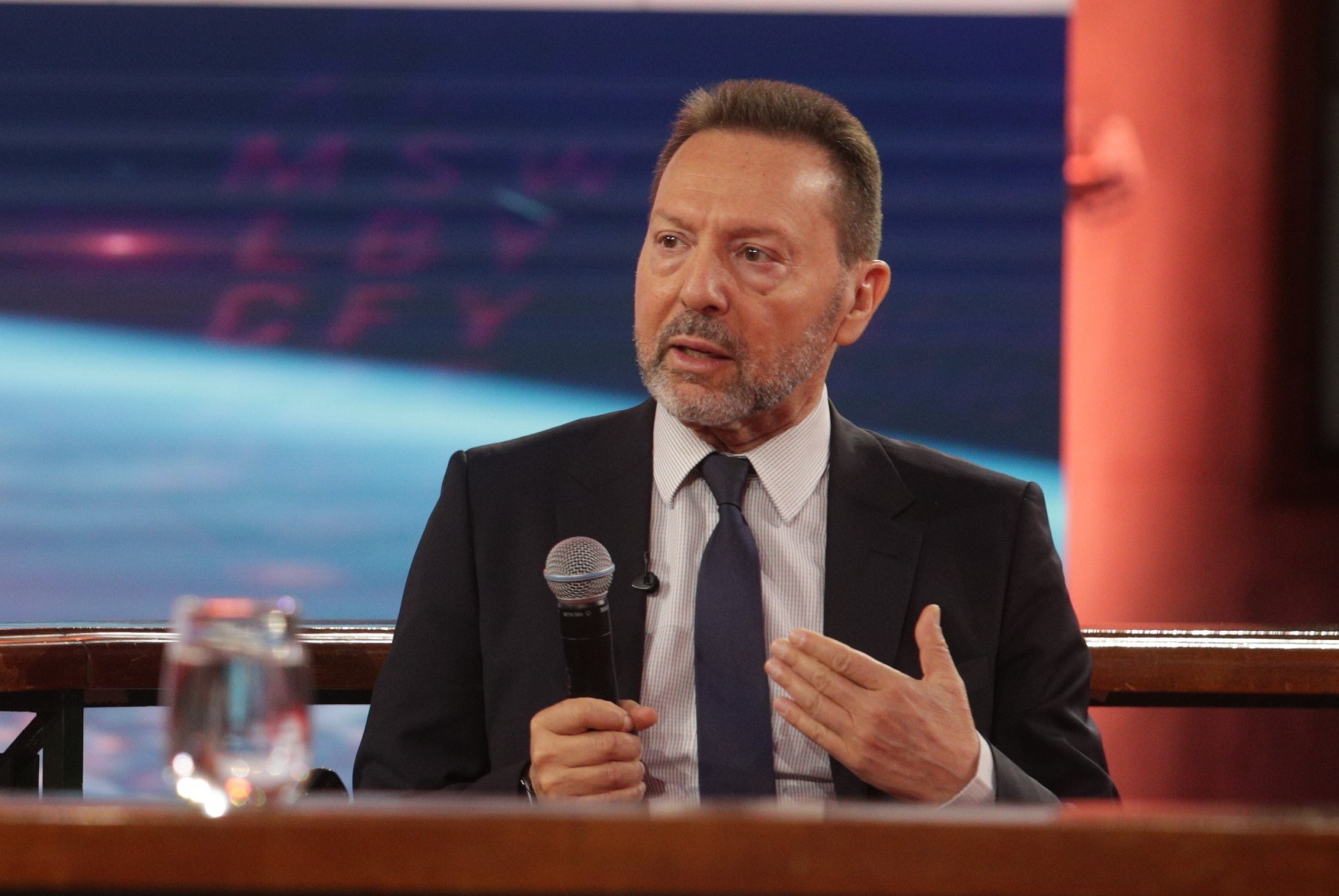 Γιάννης Στουρνάρας: «Δεν υπάρχει το περιθώριο για τον 13ο και τον 14ο μισθό στο Δημόσιο»