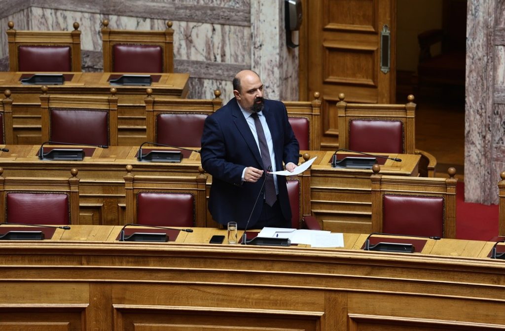 Διαδοχικές οι παραιτήσεις των βουλευτών της ΝΔ από την προανακριτική για τα Τέμπη: Δεν θέλουν να «σημαδευτούν»