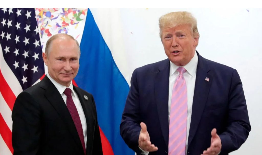 Στις 15:00 το μεσημέρι η τηλεφωνική επικοινωνία του Ν.Τραμπ με τον Β.Πούτιν – Τι θα συζητήσουν