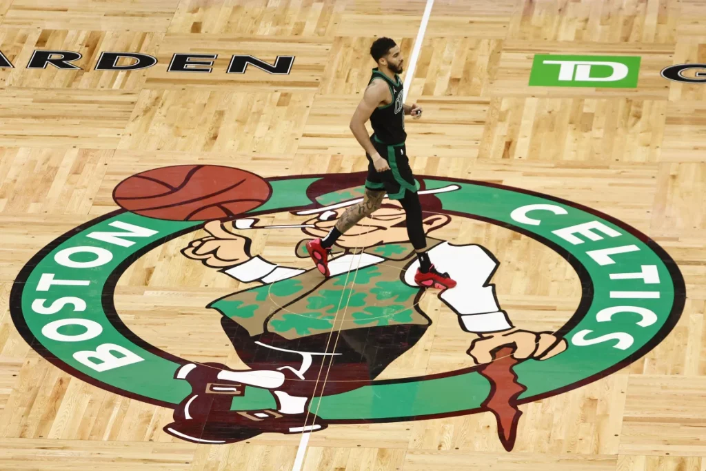 ΝΒΑ: Το μεγαλύτερο αθλητικό deal όλων των εποχών – «Αλλάζουν χέρια» οι Μπόστον Σέλτικς