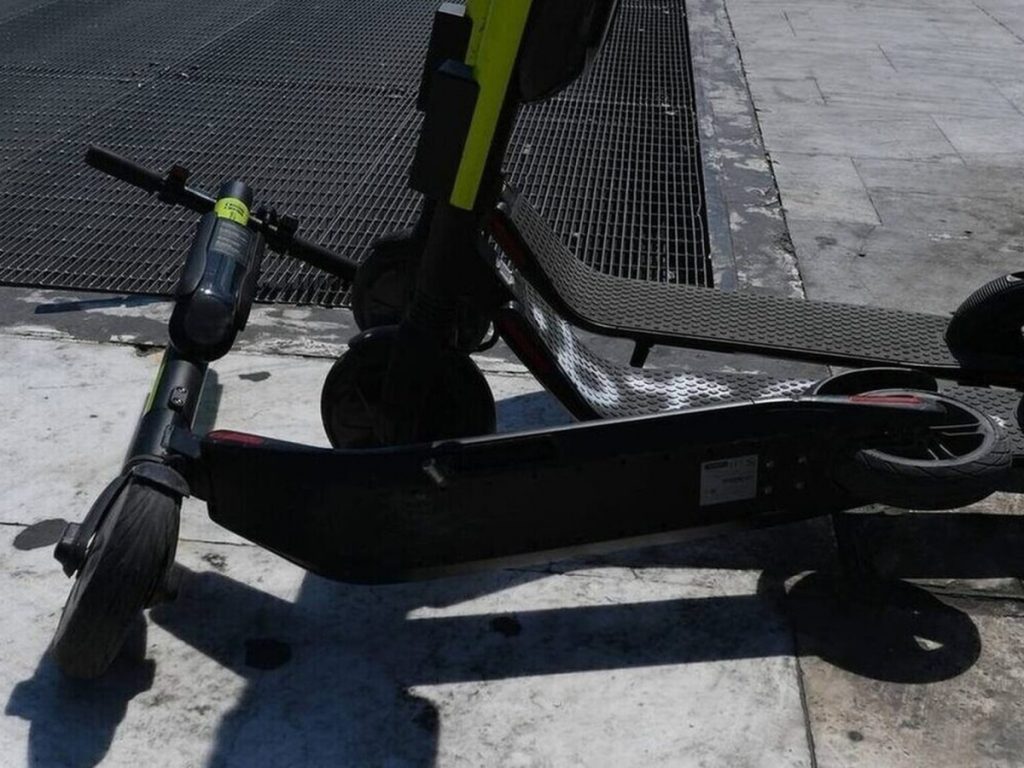 Βρέθηκε κρυμμένη μεθαμφεταμίνη σε ηλεκτρικό πατίνι – Δυο συλλήψεις στον Σταθμό Λαρίσης