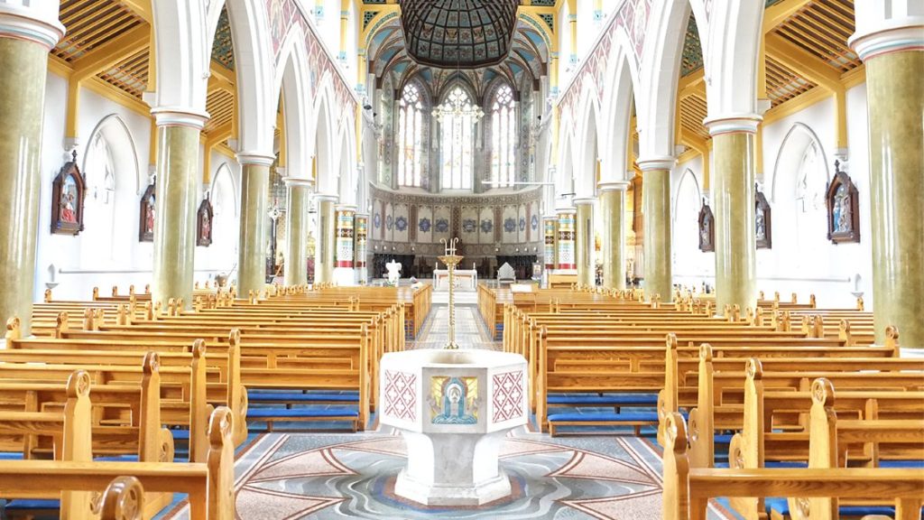 «Πάρτι» με τις «ευλογίες» της USAID: Η ΜΚΟ των Ρωμαιοκαθολικών που πήρε «τρελά» λεφτά και βρίσκεται υπό κατάρρευση