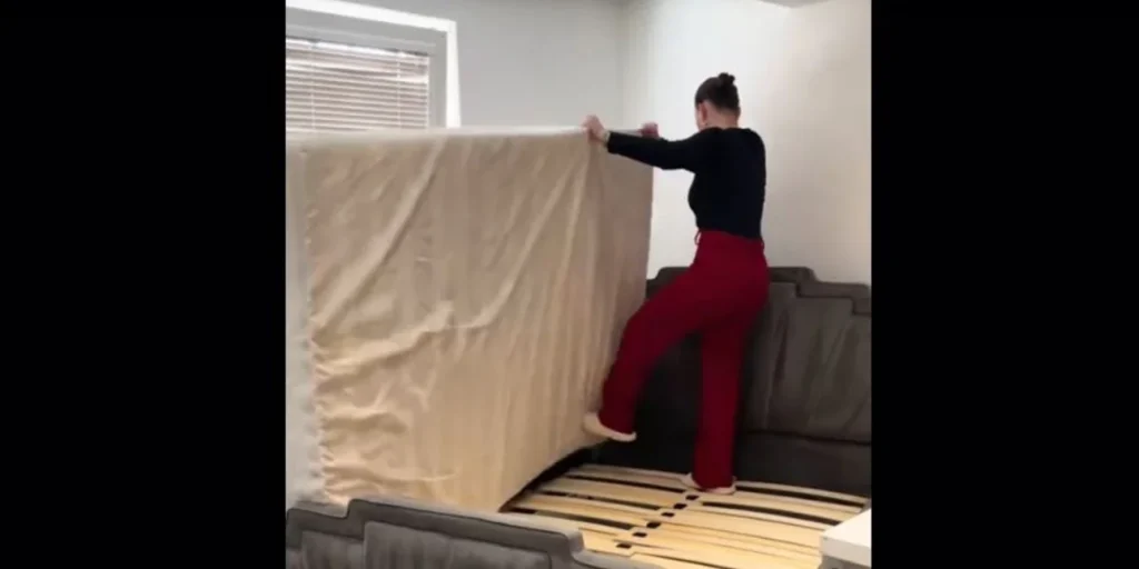 Βρετανία: Αυτή η γυναίκα έχει μανία με την καθαριότητα – Δείτε τι κάνει κάθε μέρα (βίντεο) 