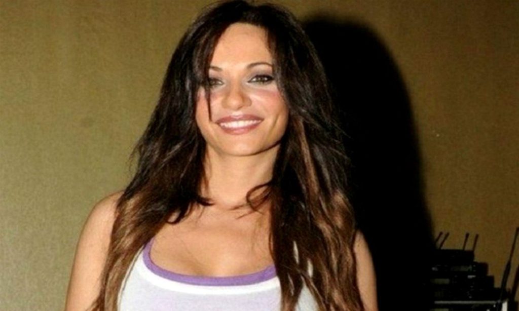 Μάρω Λύτρα: Δείτε πώς είναι σήμερα στα 54 της η σταρ του «Fame Story» (φωτο)