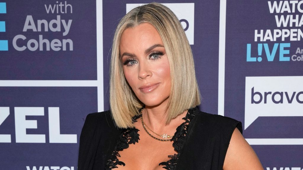 Η Τζένι Μακάρθι αποκάλυψε ότι βρισκόταν ένα βήμα πριν τον θάνατο, εξαιτίας της βίγκαν διατροφής (βίντεο)