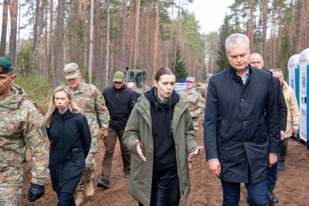 Λιθουανία: Ακόμα δεν έχουν ανασύρει το αμερικανικό τεθωρακισμένο με τους 4 στρατιώτες που βυθίστηκε σε βάλτο