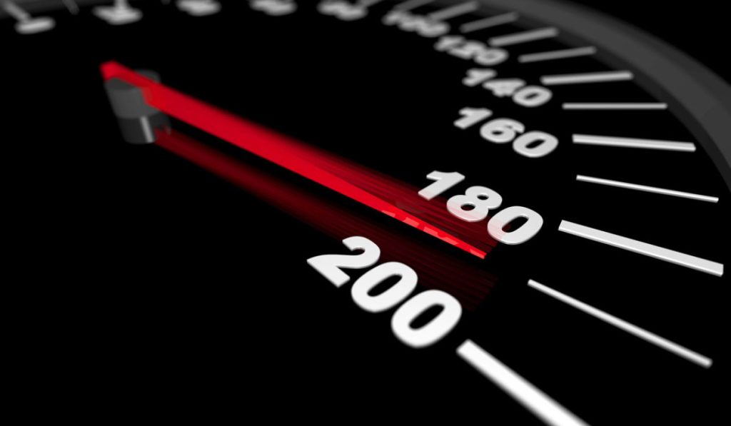 Οδηγός έτρεχε με 204 χιλιόμετρα στην Περιφερειακή Υμηττού – Σε εξέλιξη οι έρευνες για τον εντοπισμό του