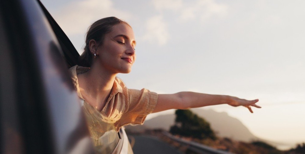 Κι όμως αυτή την ώρα της ημέρας είμαστε πιο ευτυχισμένοι