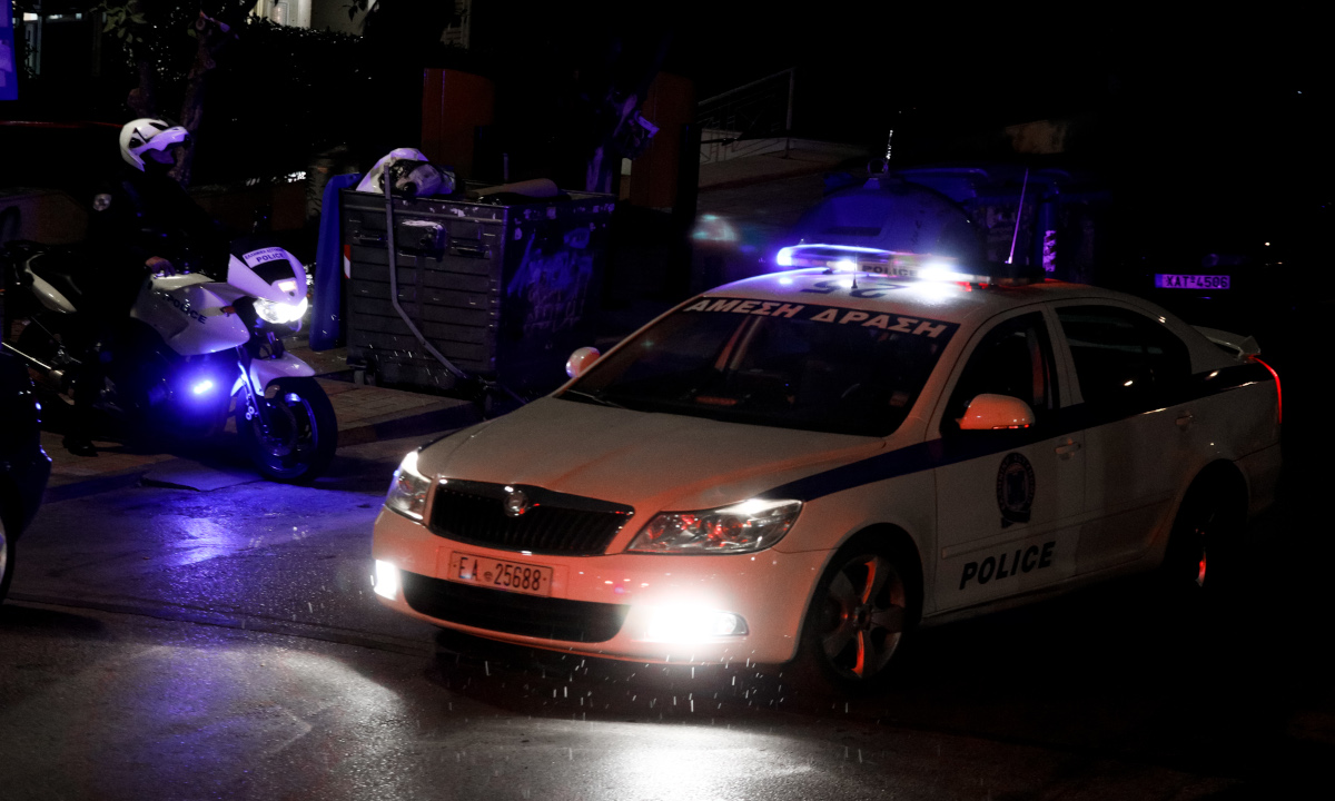 Απίστευτο σκηνικό στην Κέρκυρα: 22χρονη περίμενε έξω από μπαρ συνομήλική της και την μαχαίρωσε!