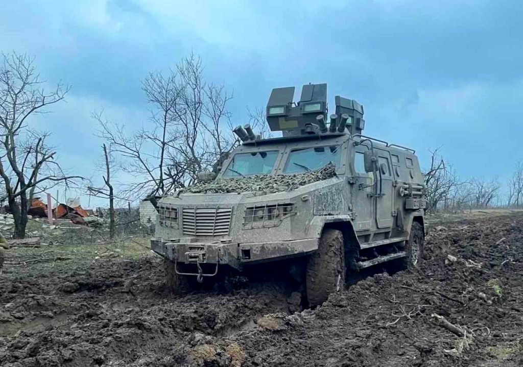 Ακόμα ένα γαλλικό στρατιωτικό όχημα «Kozak» των AFU εξουδετερώθηκε από τους Ρώσους στη Σχερμπινόφκα (βίντεο)