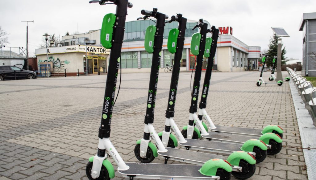 H Αστυνομία συνέλαβε μέλος συμμορίας στον Κολωνό με τη βοήθεια των GPS στο… πατίνι που χρησιμοποιούσε