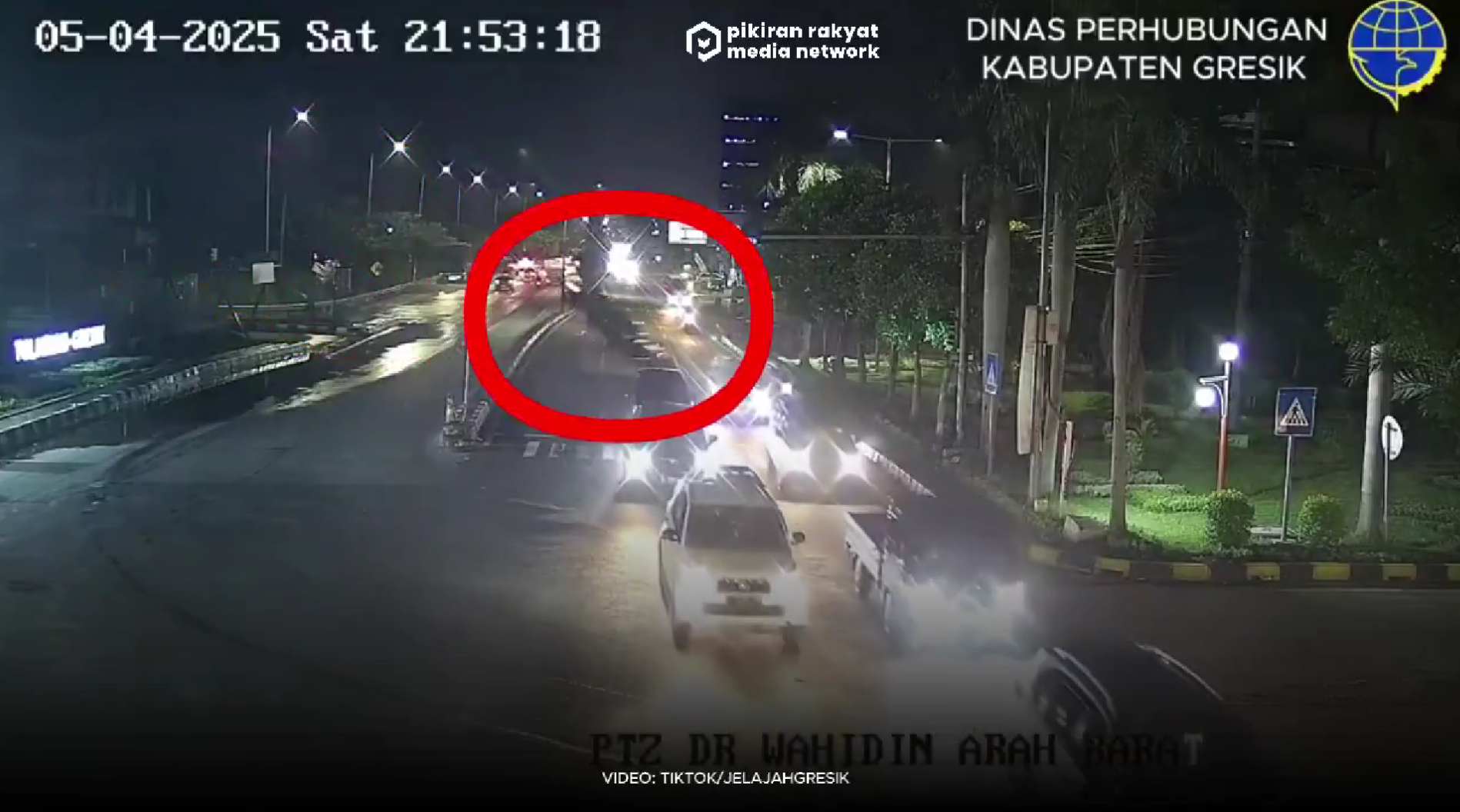 Ινδονησία: Οδηγός μπέρδεψε τις οδηγίες του Google Maps και έπεσε από υπό κατασκευή γέφυρα