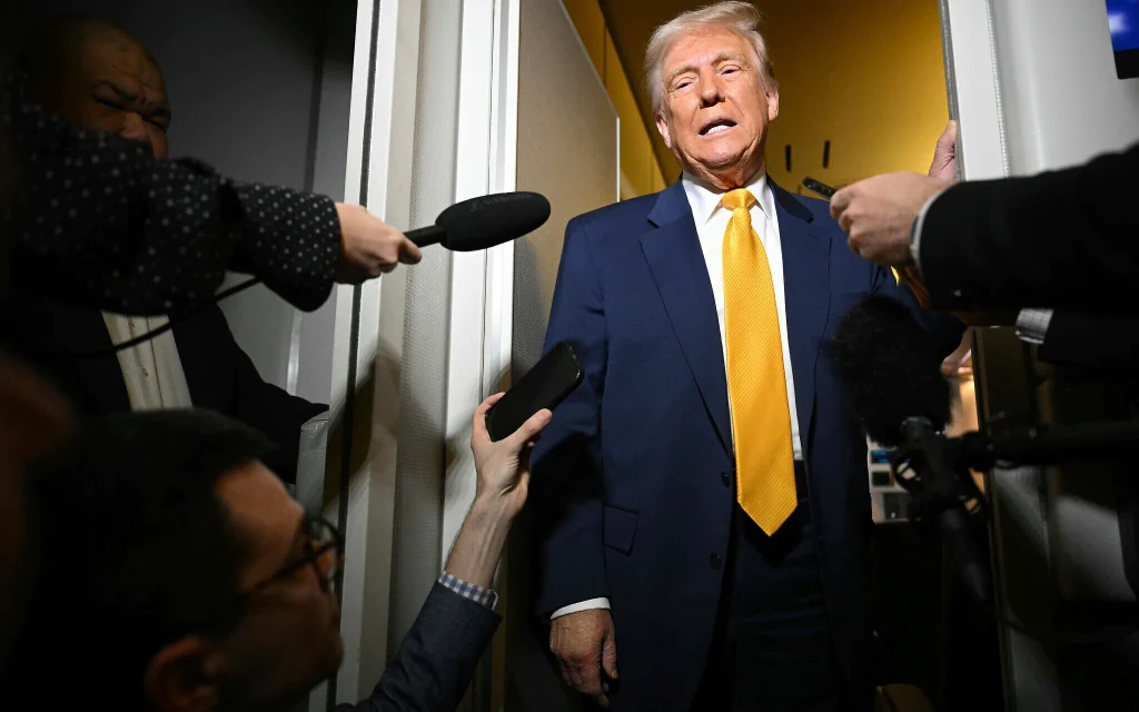 Εξαιρετικά υγιής ο Ντόναλντ Τραμπ σύμφωνα με τον γιατρό του Λευκού Οίκου: «Έτοιμος να αναλάβει… κι άλλη θητεία»