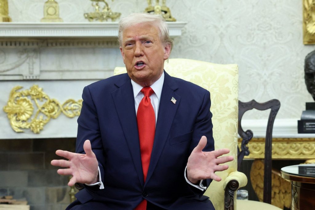 Ντόναλντ Τραμπ: «Η Κίνα αντιμετωπίζει δασμούς έως και 245% στις εισαγωγές στις ΗΠΑ»