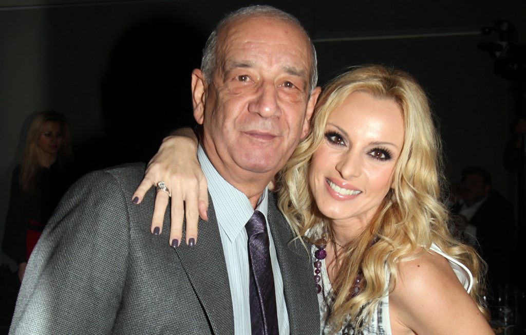 Συγκινεί η Π.Ζήνα για τα 13 χρόνια από τον θάνατο του Δ.Μητροπάνου: «Εκκωφαντική η σιωπή σου βουνό μου»