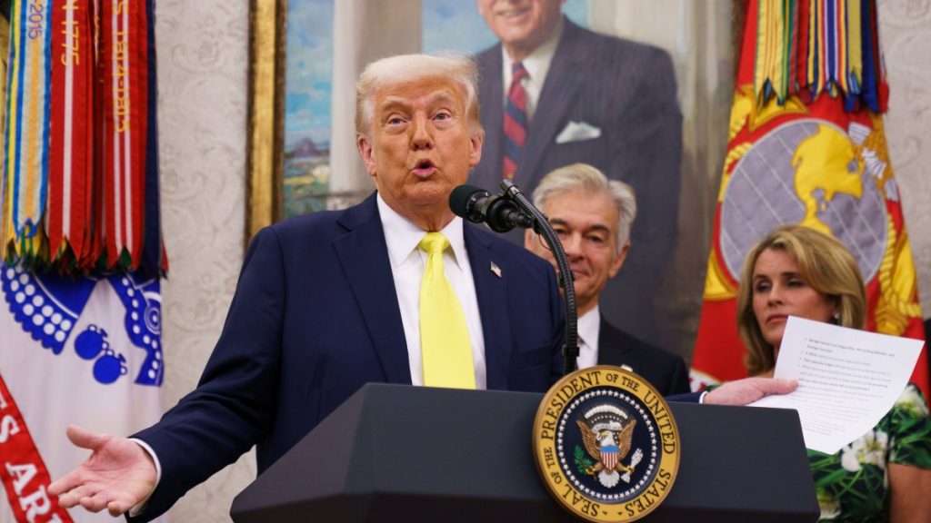 Ντ.Τραμπ για Ρωσία και Ουκρανία: «Να βρεθεί λύση αλλιώς δεν θα ασχοληθώ ξανά  – Κανείς δεν παίζει μαζί μου»