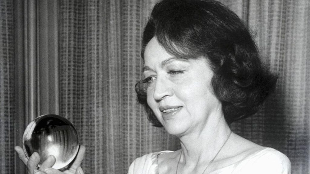 J.Dixon: Η τρομακτική προειδοποίηση για το 2025 από τη γυναίκα που «προέβλεψε» τη δολοφονία του Τ.Κένεντι