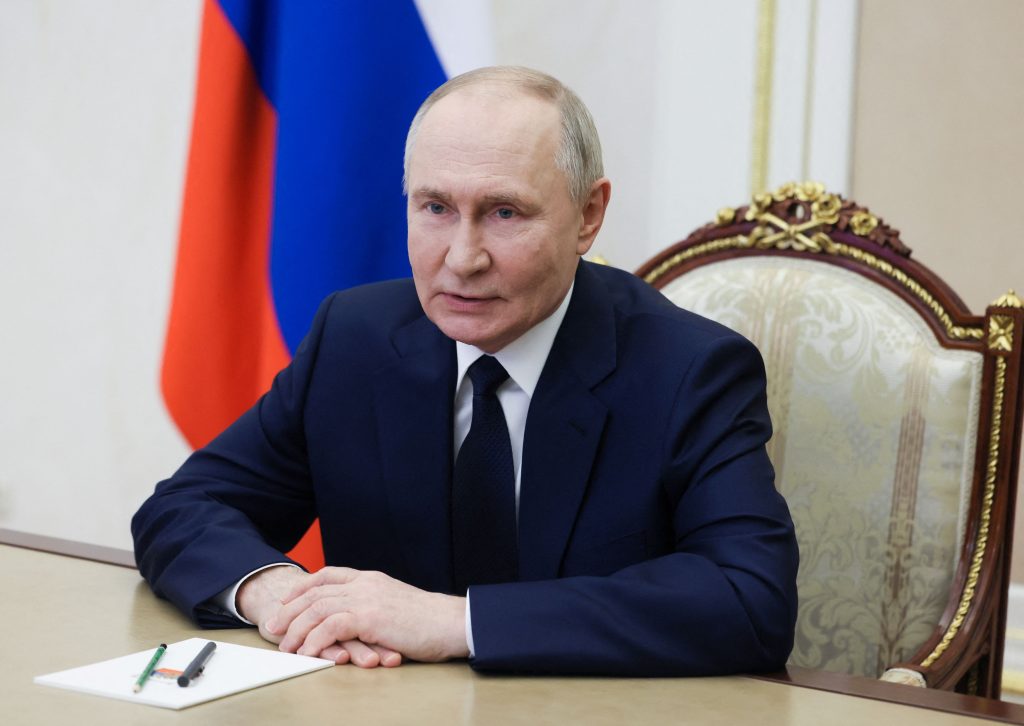 Με τον σουλτάνο του Ομάν θα συναντηθεί την Τρίτη ο Β.Πούτιν στη Μόσχα