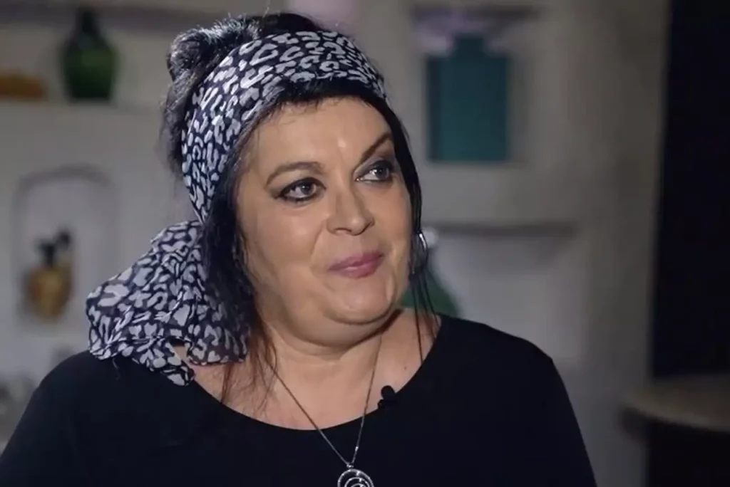 M.Εκμετσίογλου: «Ένας θαυμαστής μου έστελνε κάθε μέρα για πολύ καιρό 100 κόκκινα τριαντάφυλλα»