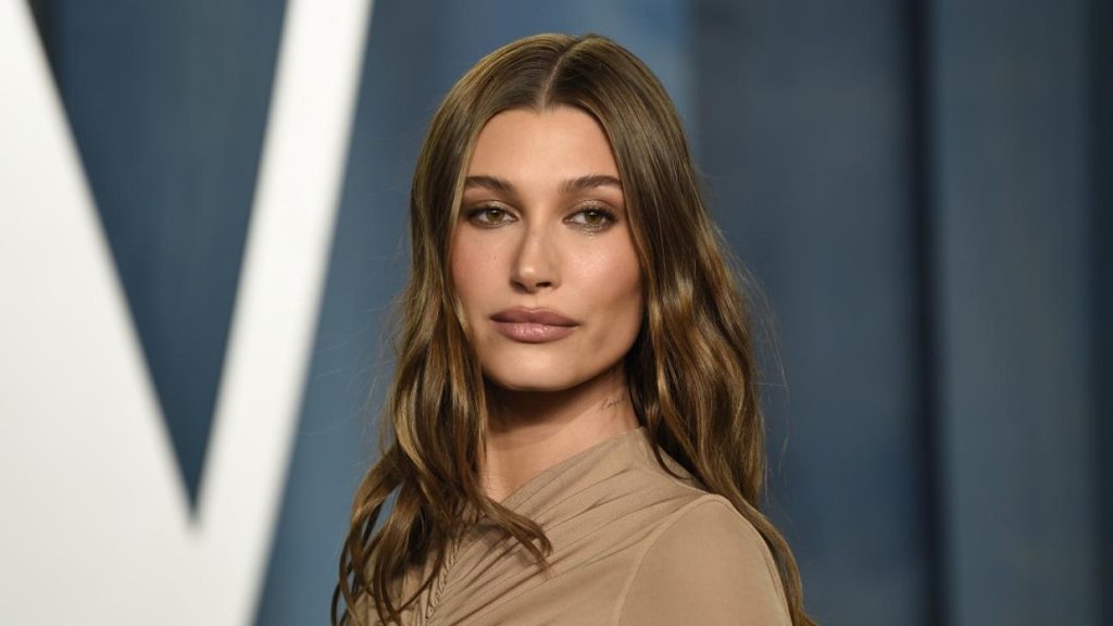 Χέιλι Μπίμπερ: H αποκάλυψη του διάσημου μοντέλου για το γυναικολογικό πρόβλημα που αντιμετωπίζει (φωτο)