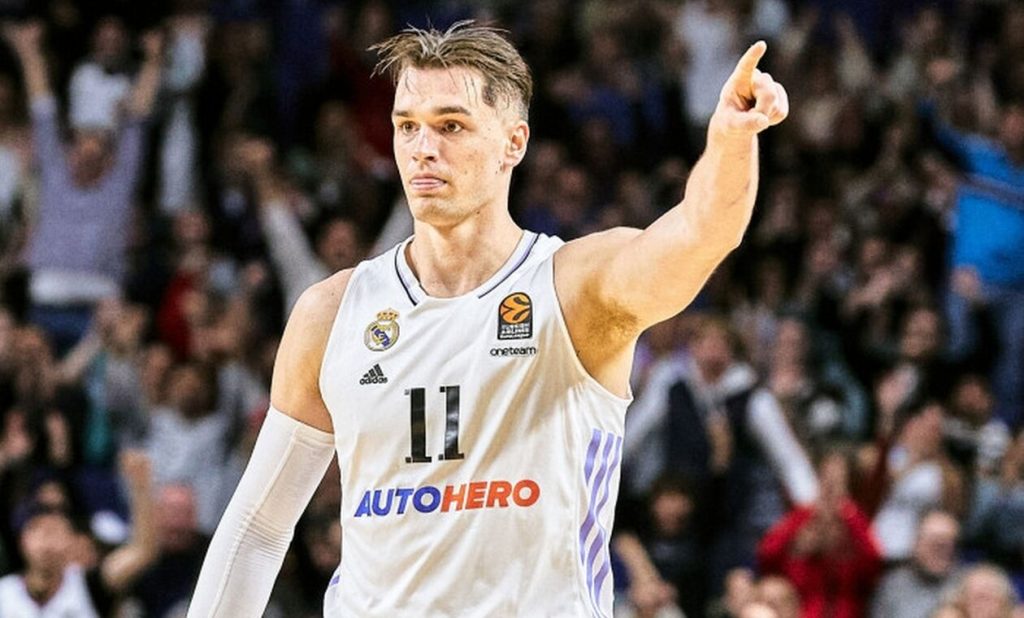 Δεν υποτιμά τον Ολυμπιακό ο Μάριο Χεζόνια: «Ήταν με διαφορά η καλύτερη ομάδα της regular season»