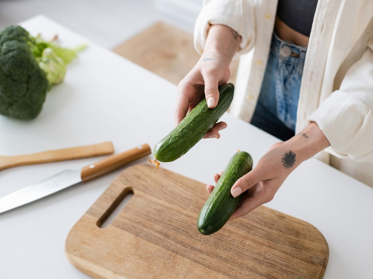 Δείτε με ποιον τρόπο μπορούν τα αγγούρια να διατηρηθούν φρέσκα