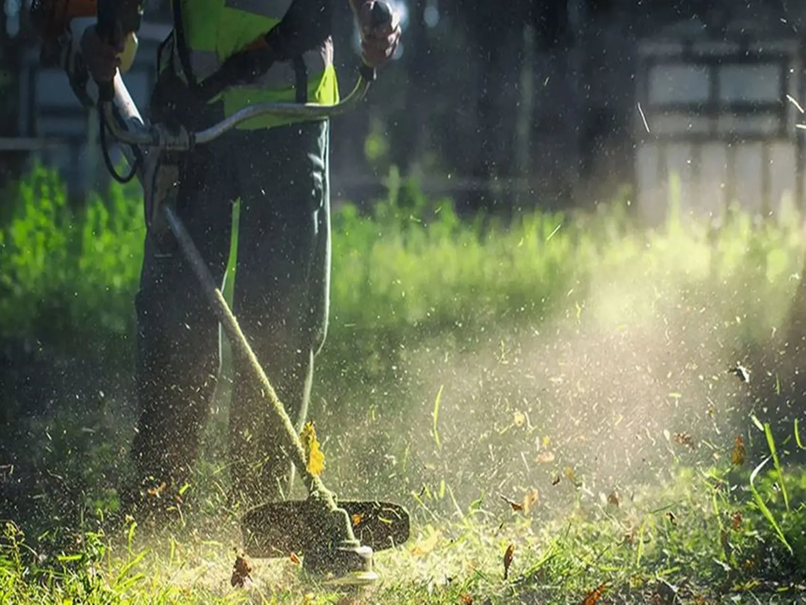 Ακαθάριστα οικόπεδα: Δόθηκε και επίσημα η νέα παράταση  έως τις 15 Ιουνίου