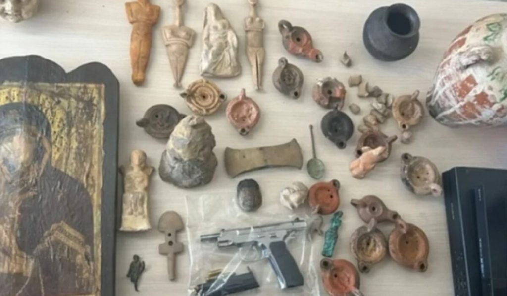 Κύκλωμα αρχαιοκαπηλίας στην Κρήτη: Στον ανακριτή ο «αρχηγός» και οι «πωλητές» – Πώς δρούσαν