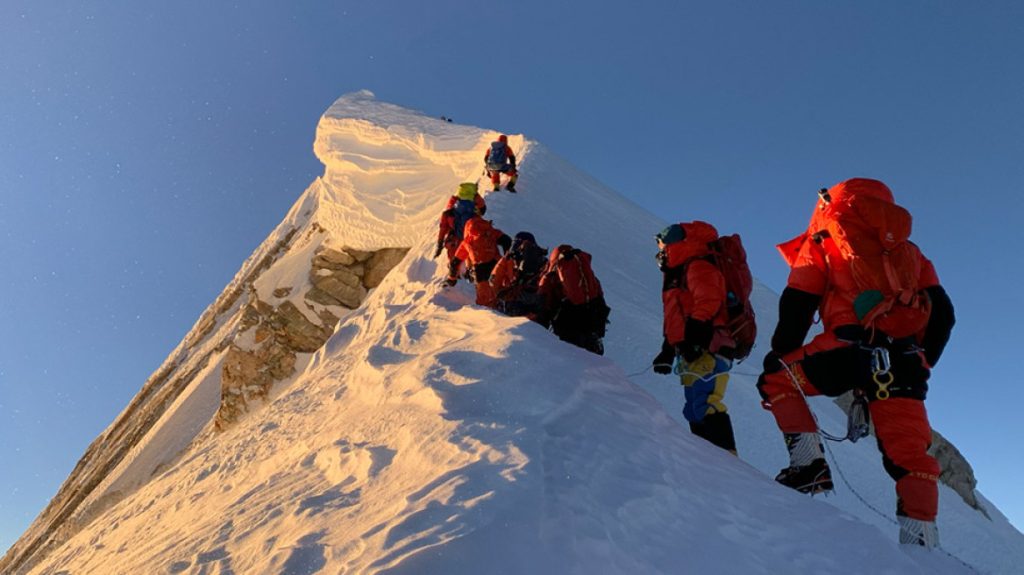 Νεπάλ: Θα εκδίδει άδειες για το Έβερεστ μόνο σε ορειβάτες με εμπειρία